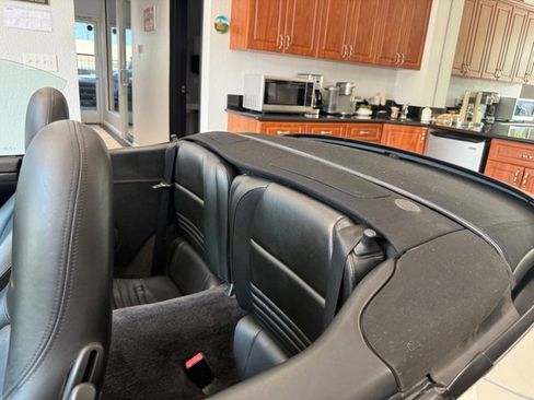 Used 1999 Porsche 911 Carrera 4 image 9