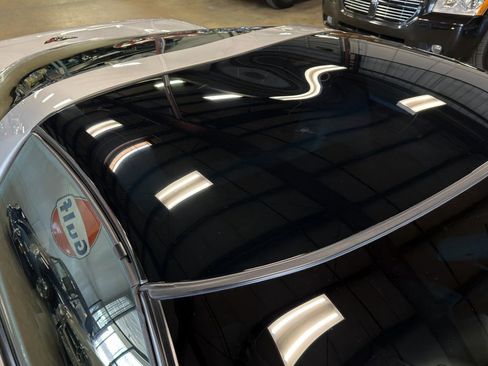 Used 1997 Chevrolet Corvette Coupe w/ Memory Pkg image 33