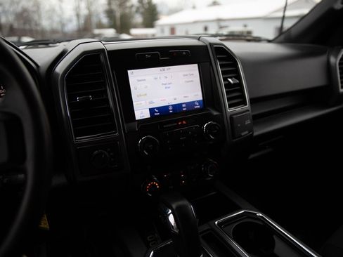 Used 2020 Ford F150 XLT w/ Equipment Group 302A Luxury image 14