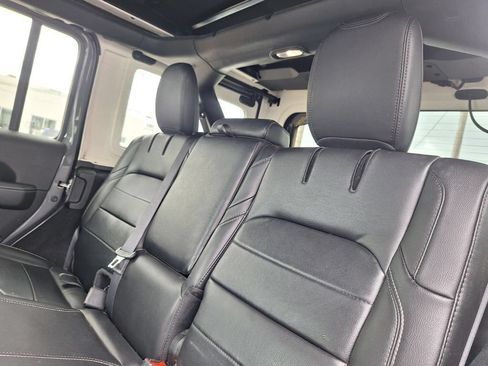 Used 2021 Jeep Wrangler Unlimited Sahara w/ Safety Group AWD/4WD image 23
