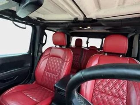 Used 2020 Jeep Gladiator Overland AWD/4WD image 13