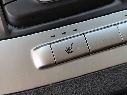 Certified 2023 Kia Carnival LX FWD image 27