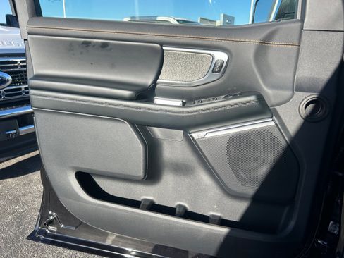 New 2025 Ford Expedition Tremor image 25