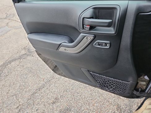 Used 2017 Jeep Wrangler Sport w/ Quick Order Package 24S image 7
