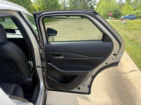 Used 2023 MAZDA CX-30 AWD 2.5 S w/ Select Package image 31