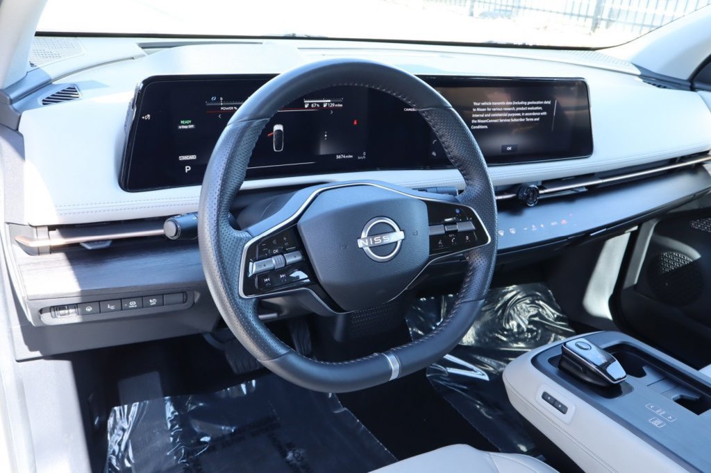 Used 2024 Nissan Ariya AWD image 17