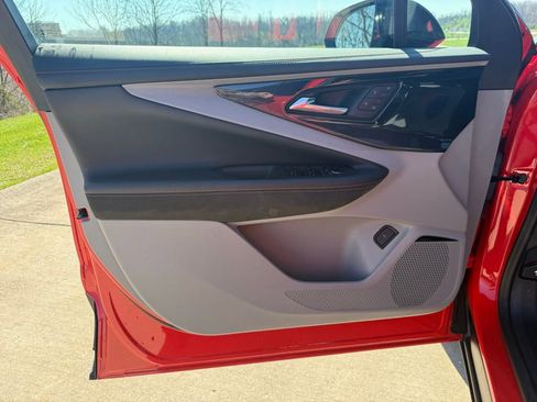 Used 2025 Chevrolet Blazer EV SS w/ Performance Package image 27