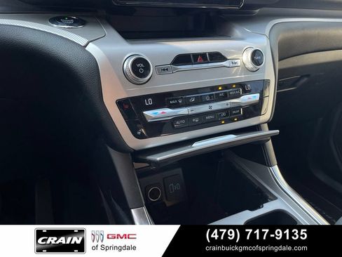 Used 2021 Ford Explorer XLT w/ Equipment Group 202A RWD image 19