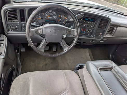 Used 2007 Chevrolet Silverado 2500 LT w/ Heavy-Duty Power Package image 17