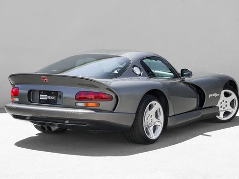 Used 2002 Dodge Viper GTS RWD image 3