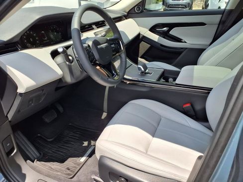 Certified 2025 Land Rover Range Rover Evoque S image 17