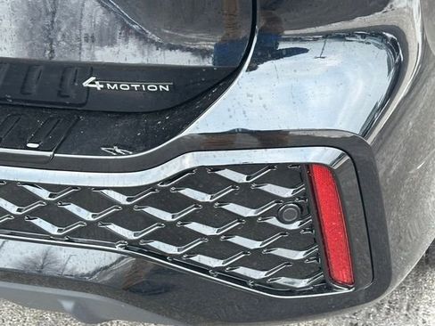 New 2026 Volkswagen Tiguan SE R-Line image 15