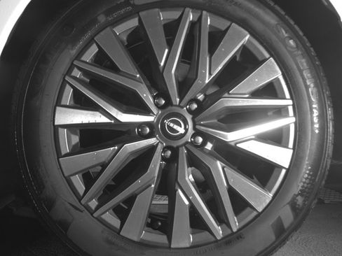 Used 2025 Nissan Altima 2.5 SV image 14