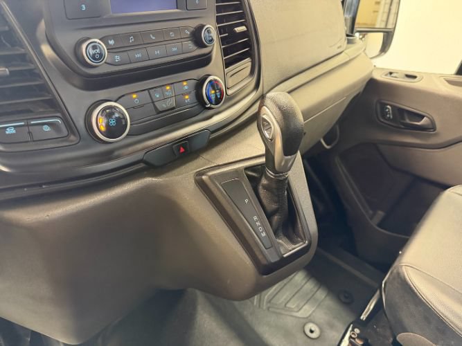 Used 2022 Ford Transit 350 DRW RWD image 17