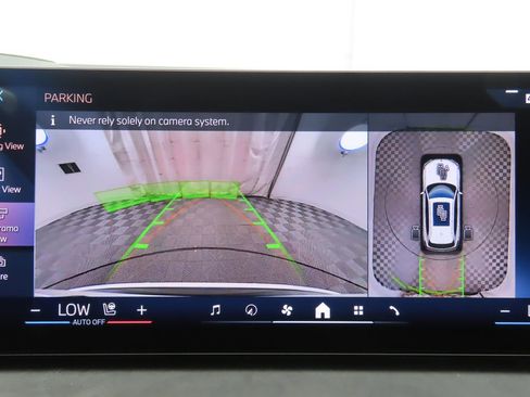 Used 2026 BMW X5 xDrive50e w/ Executive Package image 16