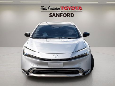 New 2026 Toyota Prius XSE image 2