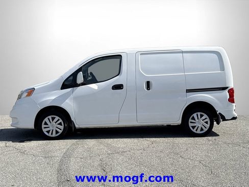 Used 2020 Nissan NV200 SV image 17