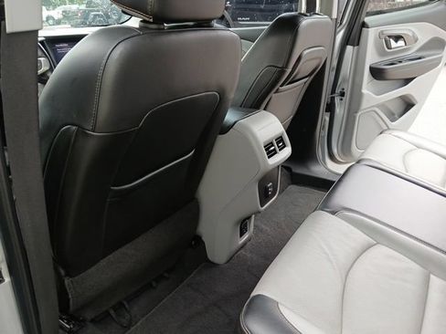 Used 2020 GMC Terrain SLT AWD/4WD image 13