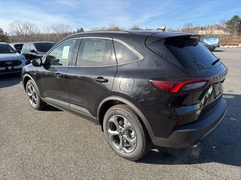 New 2026 Ford Escape ST-Line w/ Cold Weather Package image 4