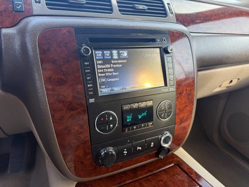 Used 2012 Chevrolet Tahoe LTZ image 14