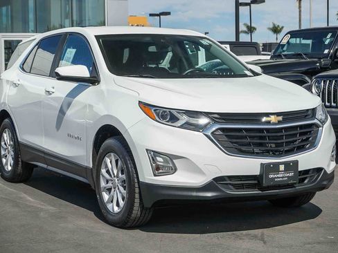 Used 2021 Chevrolet Equinox LT image 3
