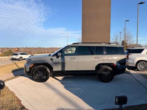 Used 2026 Hyundai Santa Fe Calligraphy image 3