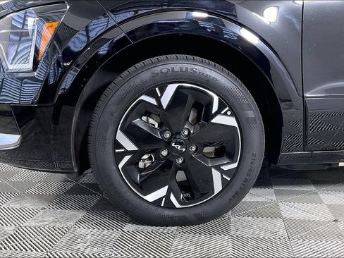 Used 2025 Kia Niro Wind FWD image 8