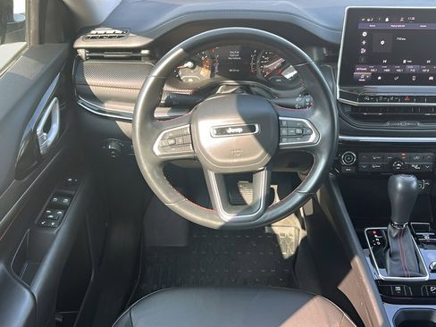 Used 2022 Jeep Compass Trailhawk w/ Trailhawk Convenience Group image 12