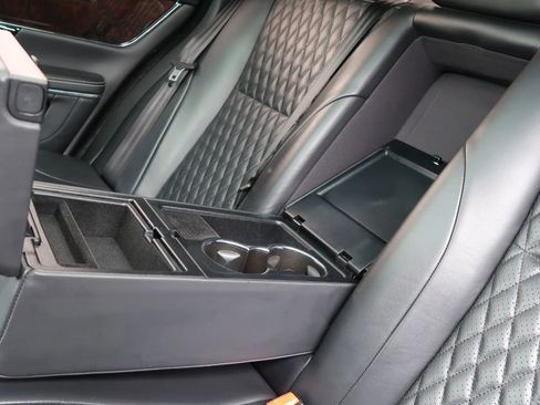 Used 2017 Jaguar XJ R-Sport image 47