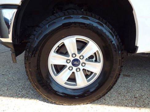 Used 2020 Ford F150 XLT w/ Equipment Group 301A Mid image 9