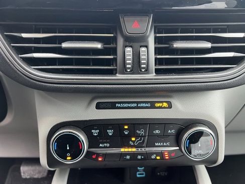 Used 2023 Ford Escape Active image 29