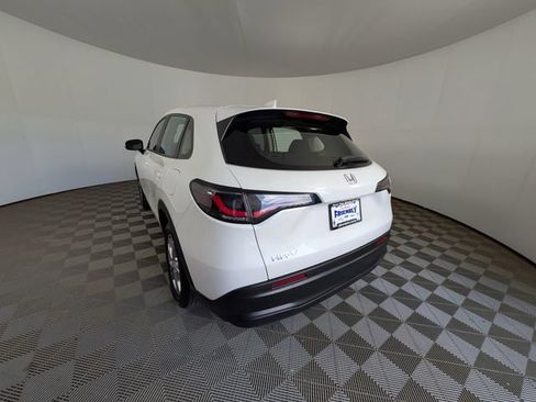 Certified 2024 Honda HR-V LX image 11
