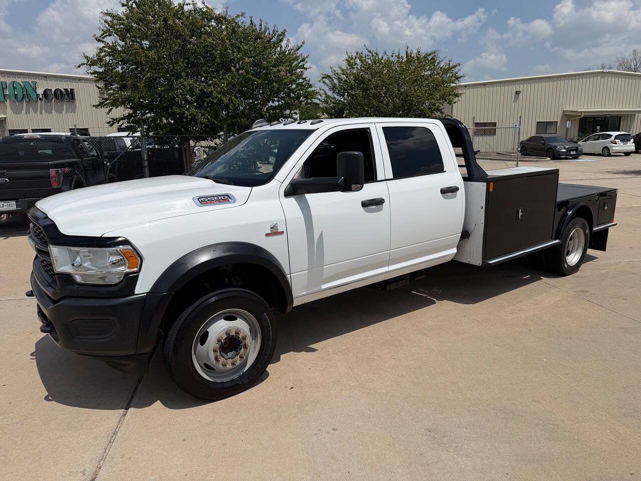 Used 2022 RAM 5500 Tradesman AWD/4WD image 1