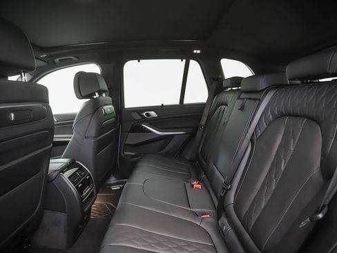 New 2026 BMW X5 xDrive50e w/ Executive Package AWD/4WD image 22