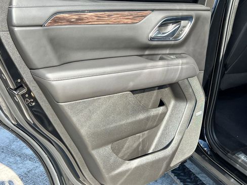 Used 2023 Chevrolet Tahoe Z71 w/ Luxury Package image 22