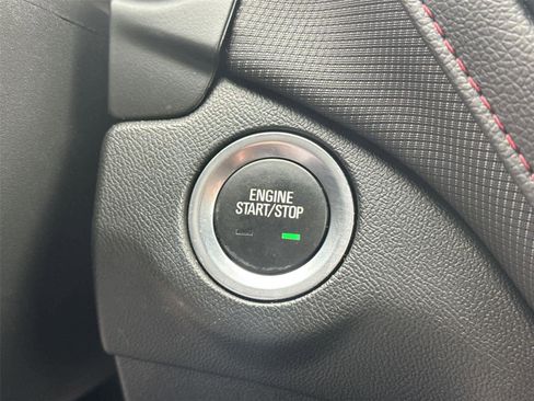 Used 2023 Chevrolet Equinox RS AWD/4WD image 28