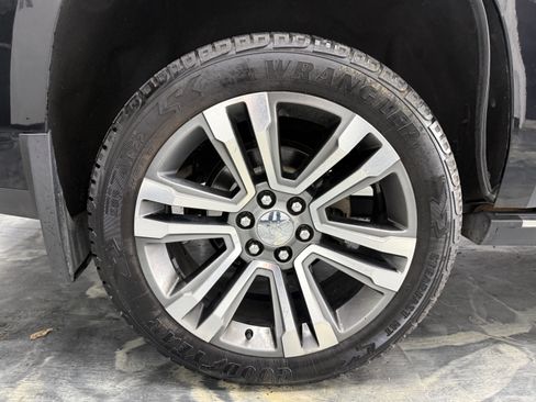 Used 2019 GMC Yukon Denali w/ Denali Ultimate Package AWD/4WD image 35