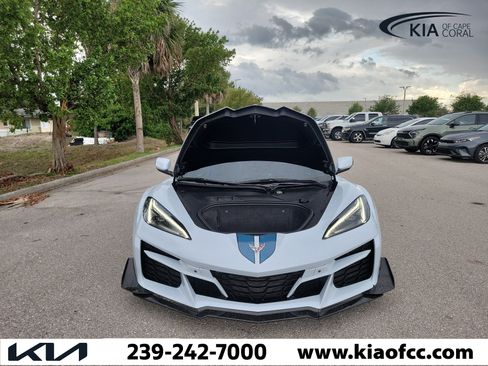 Used 2024 Chevrolet Corvette Z06 w/ Stealth Interior Trim Package RWD image 27