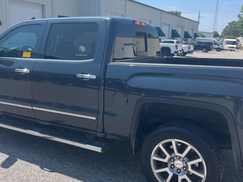 Used 2018 GMC Sierra 1500 Denali AWD/4WD image 6
