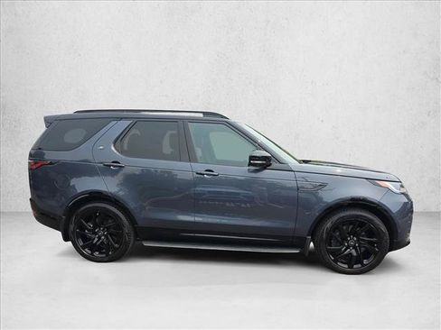 Used 2025 Land Rover Discovery Dynamic SE AWD/4WD image 4