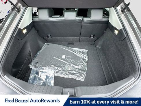 New 2025 Acura Integra image 25