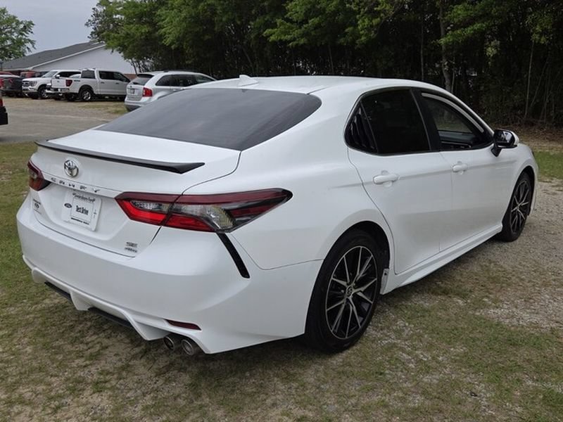 Used 2023 Toyota Camry SE AWD/4WD image 13