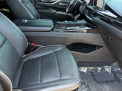 Used 2021 Cadillac Escalade Sport RWD image 11