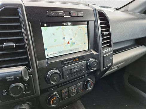 Used 2018 Ford F150 XLT w/ Equipment Group 302A Luxury AWD/4WD image 13