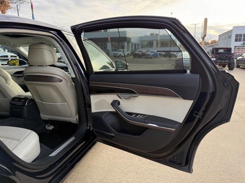 Used 2022 Audi A8 L 3.0T w/ Executive Package image 31
