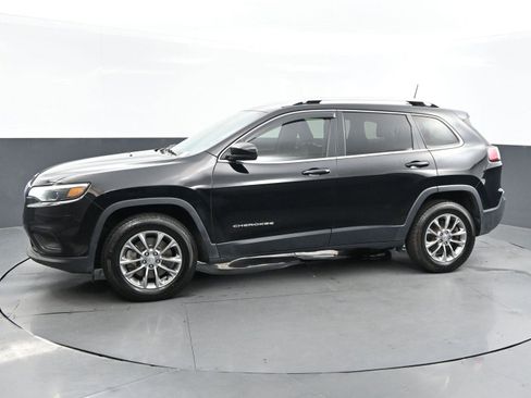 Used 2019 Jeep Cherokee Latitude Plus image 4