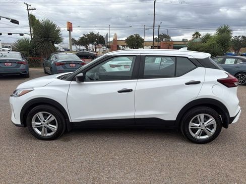 Certified 2023 Nissan Kicks S image 3