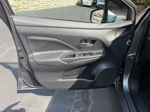 Used 2023 Nissan Versa SV FWD image 27