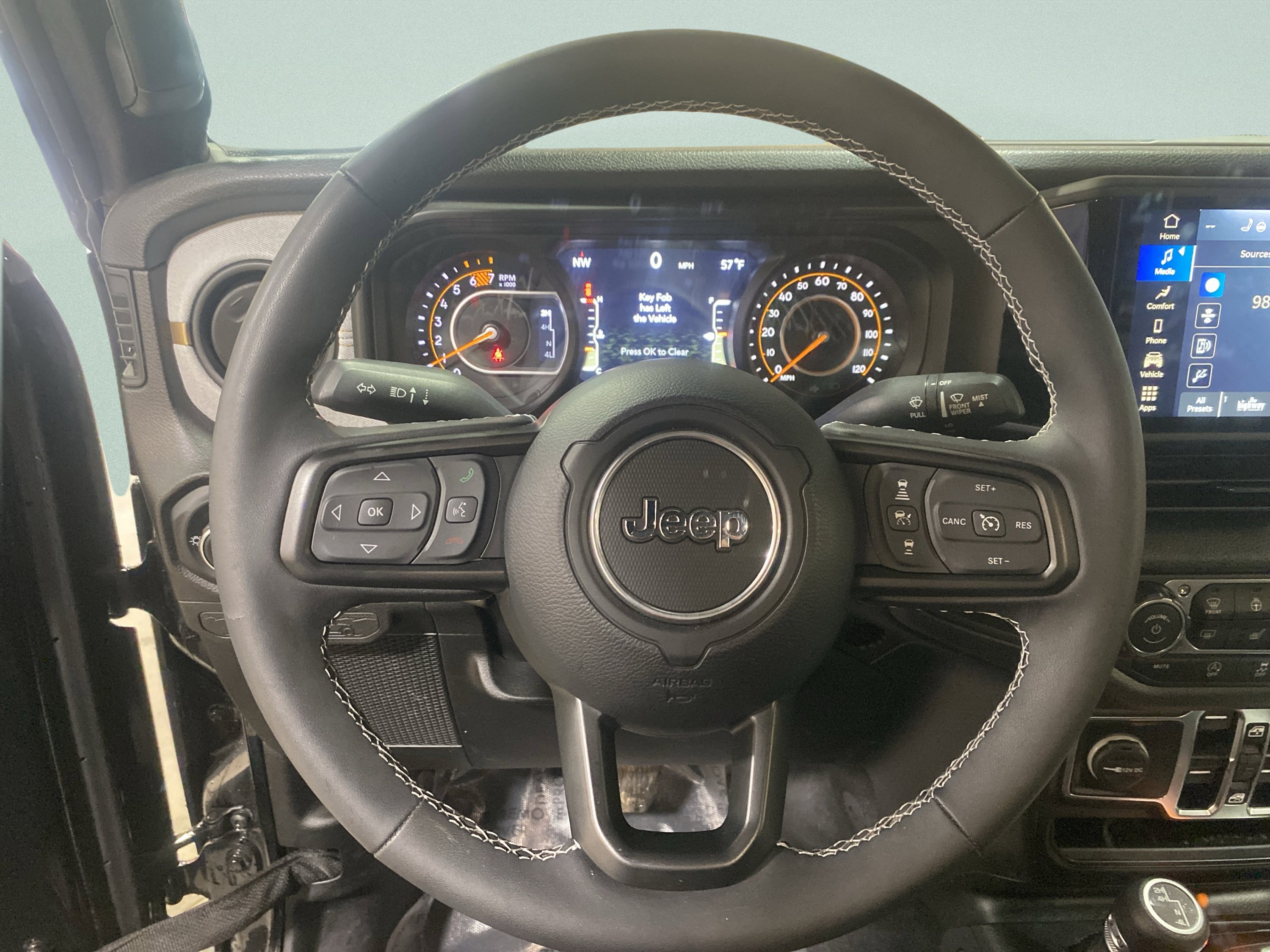 Used 2025 Jeep Wrangler Unlimited Sport AWD/4WD image 18