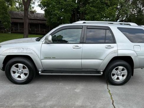 Used 2003 Toyota 4Runner Limited w/ 4Runner Convenience Pkg AWD/4WD image 10